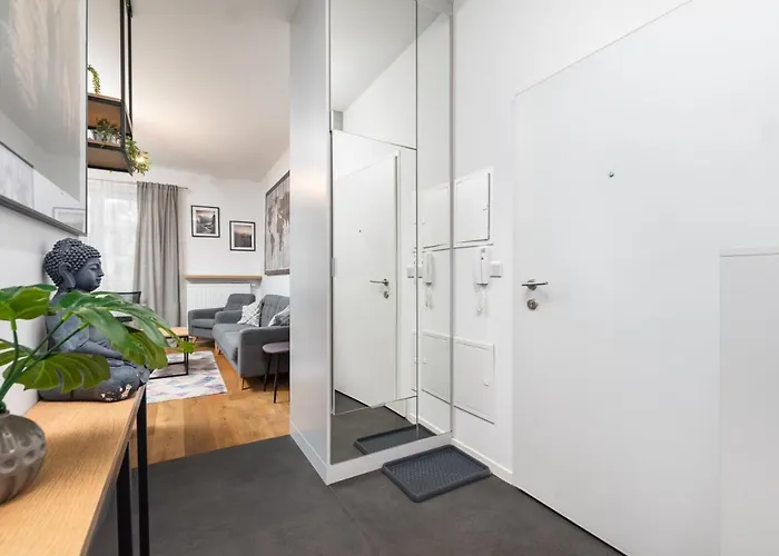 Jurajska 4 By Homeprime * Varsó